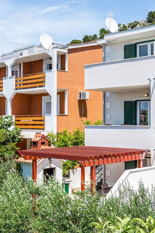 Apartments Oleandar Rogoznica  Rum bild